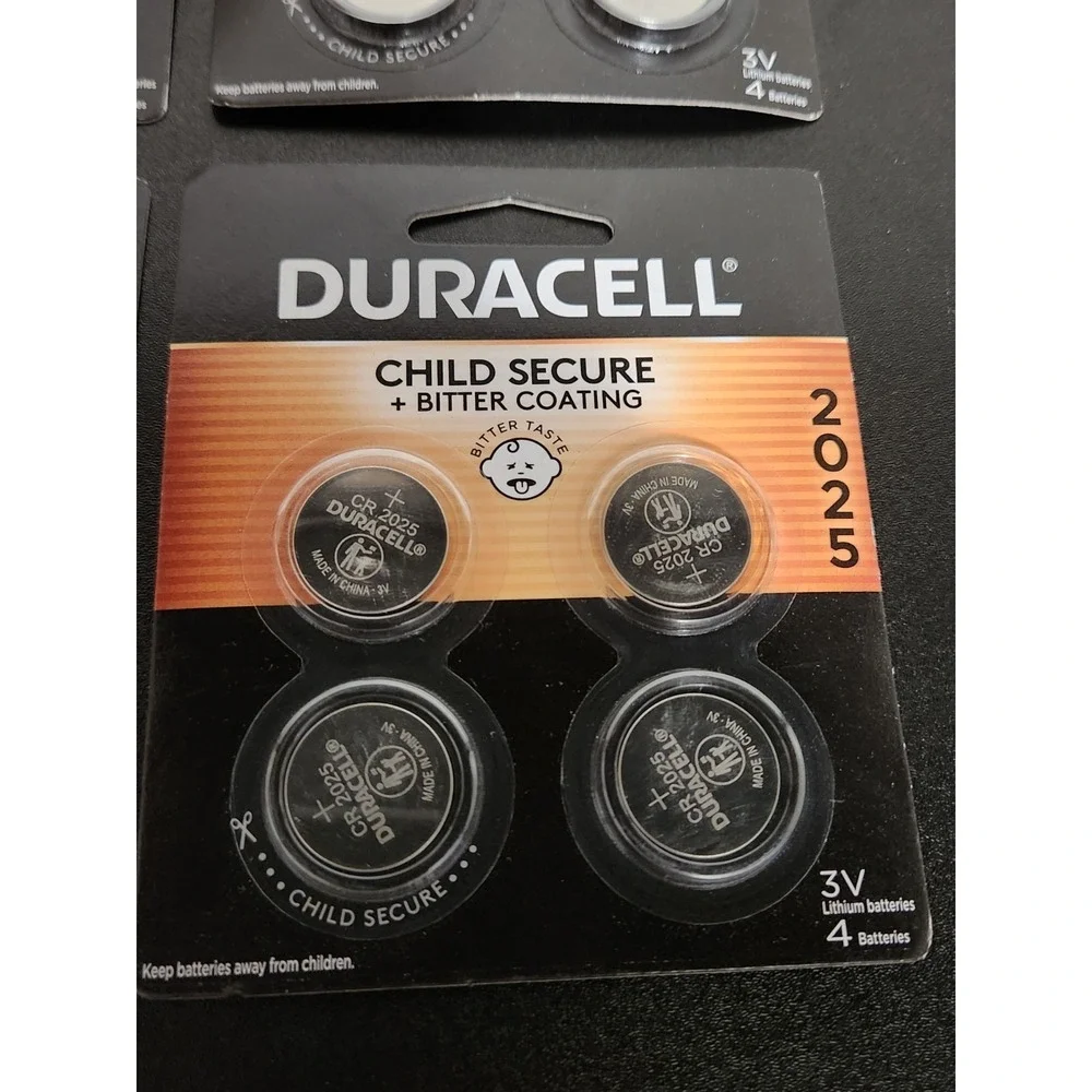 Duracell CR2025 DL 2025 3V 4 Pack Batteries - Lot of 4